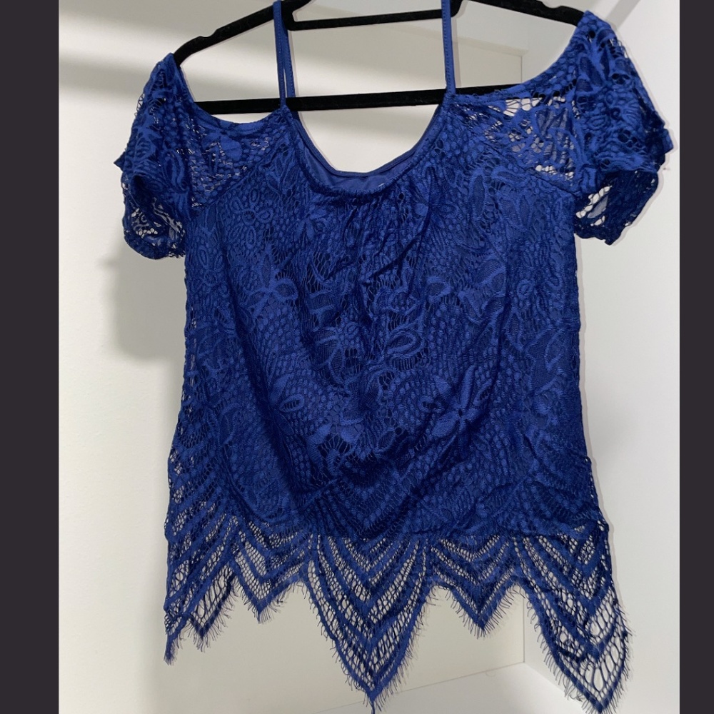 Navy blue lace top (fits size S and M)